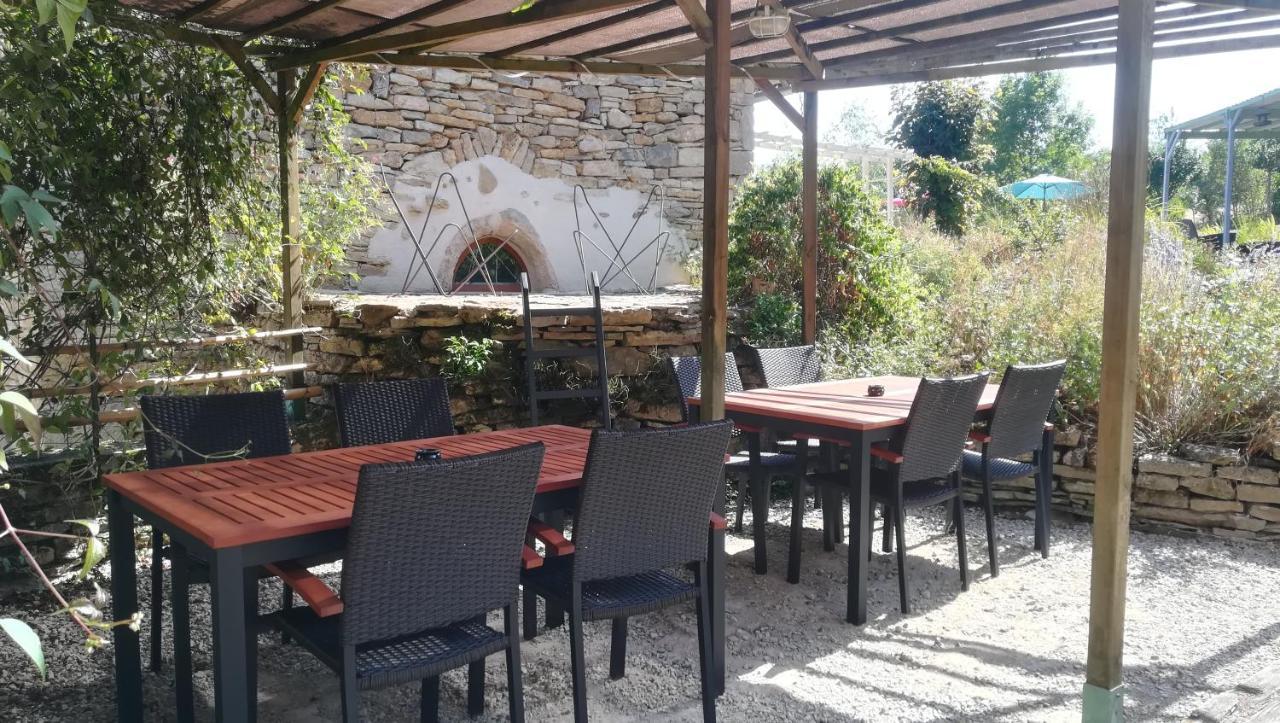 Le Mas de Carrié Bed and Breakfast Parisot  Exterior foto